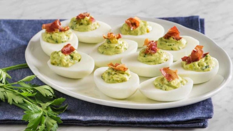 Oeufs farcis (avocats, jambon)